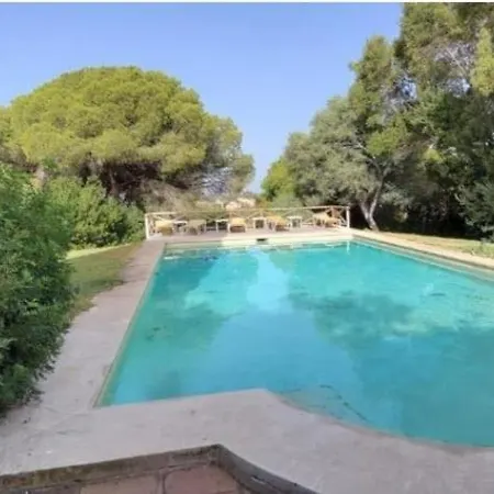 Georgesville Gæstehus Marbella